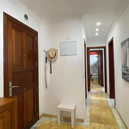 Casa Karoline With A Sunny Terrace, Heated Pool, Comfort And Privacy In A Quiet Neighborhood וילה *