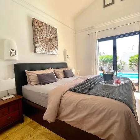 וילה Casa Karoline With A Sunny Terrace, Heated Pool, Comfort And Privacy In A Quiet Neighborhood