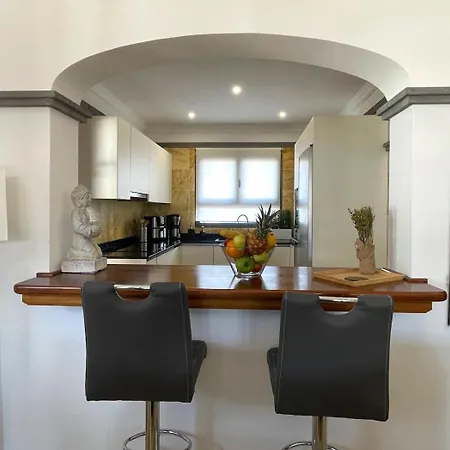 וילה Casa Karoline With A Sunny Terrace, Heated Pool, Comfort And Privacy In A Quiet Neighborhood *
