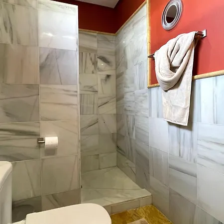 וילה Casa Karoline With A Sunny Terrace, Heated Pool, Comfort And Privacy In A Quiet Neighborhood פלאיה בלנקה